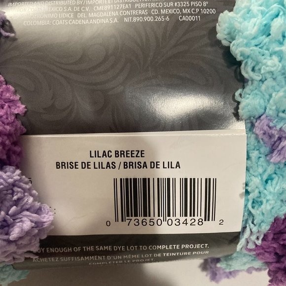 Red Heart Pomp A Doodle Jumbo Yarn Lilac Breeze Light Dark Purple Blue - Picture 4 of 15